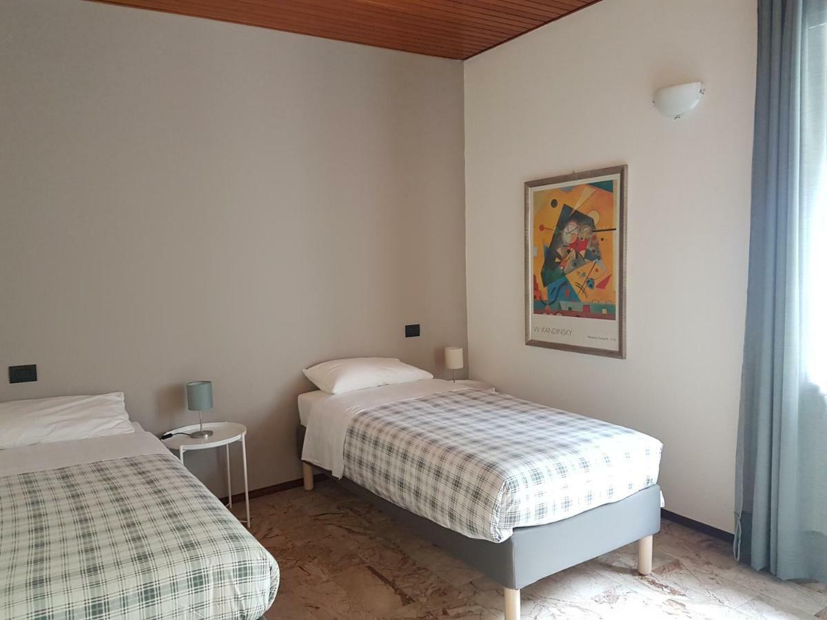 Lab3 City Private Apartment - 2 Bedrooms Pavia Buitenkant foto