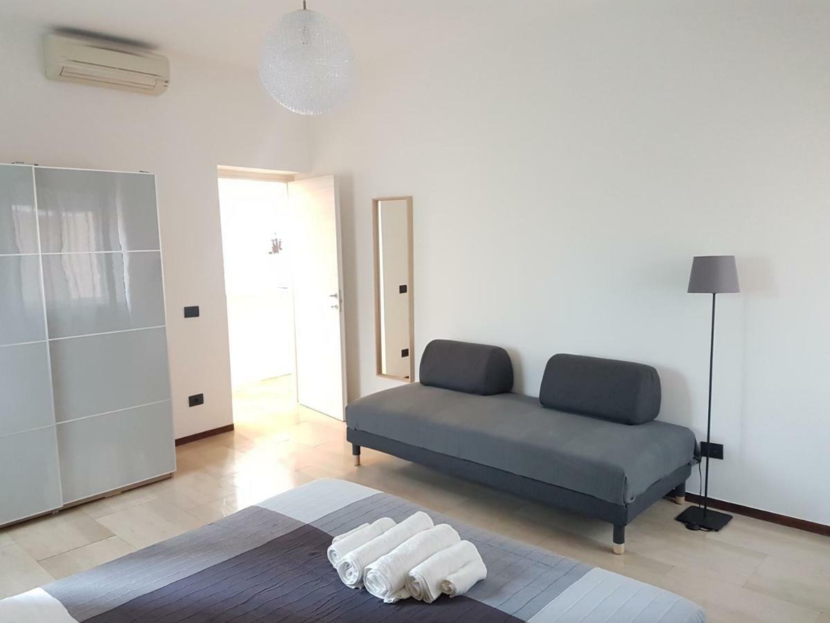 Lab3 City Private Apartment - 2 Bedrooms Pavia Buitenkant foto